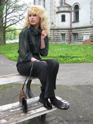 http://howtobeyourowndressmaker.blogspot.com/