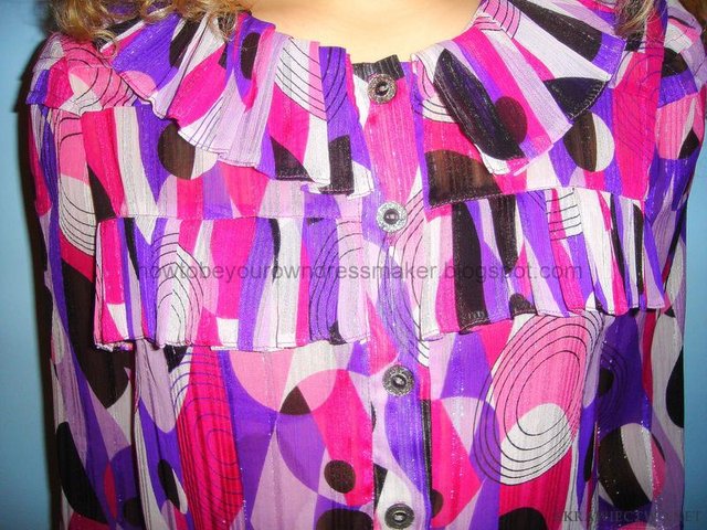 http://howtobeyourowndressmaker.blogspot.com/