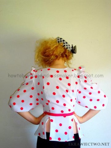 http://howtobeyourowndressmaker.blogspot.com/