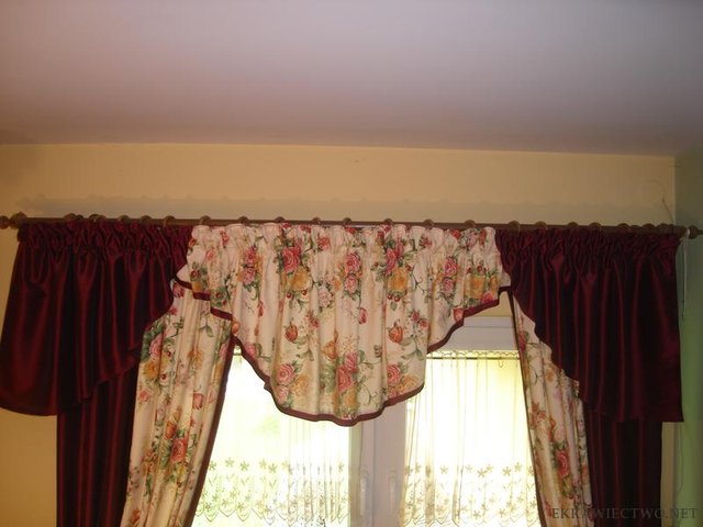 http://howtobeyourowndressmaker.blogspot.com/