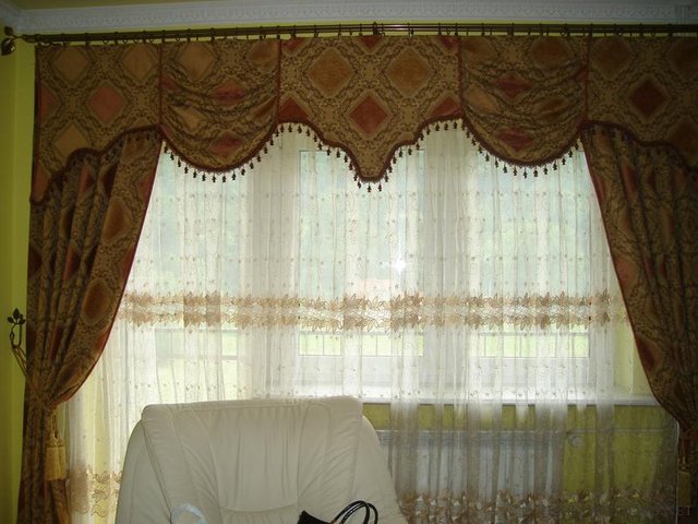 http://howtobeyourowndressmaker.blogspot.com/