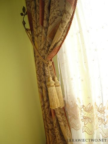 http://howtobeyourowndressmaker.blogspot.com/