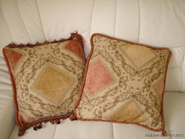 http://howtobeyourowndressmaker.blogspot.com/