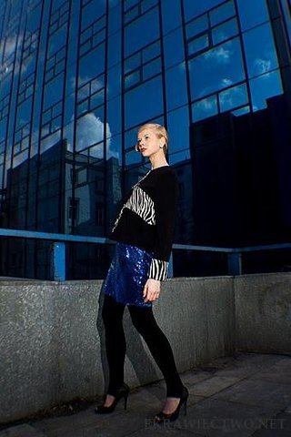 http://howtobeyourowndressmaker.blogspot.com/