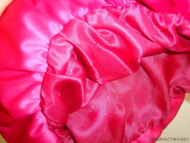 http://howtobeyourowndressmaker.blogspot.com/